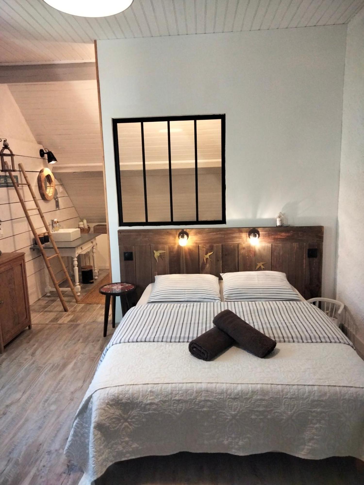 Chambre Telma 2 Pers Avec Piscine "Mon Lit Au Pre" Couples Ou Femmes Seulement Pontours Exterior photo